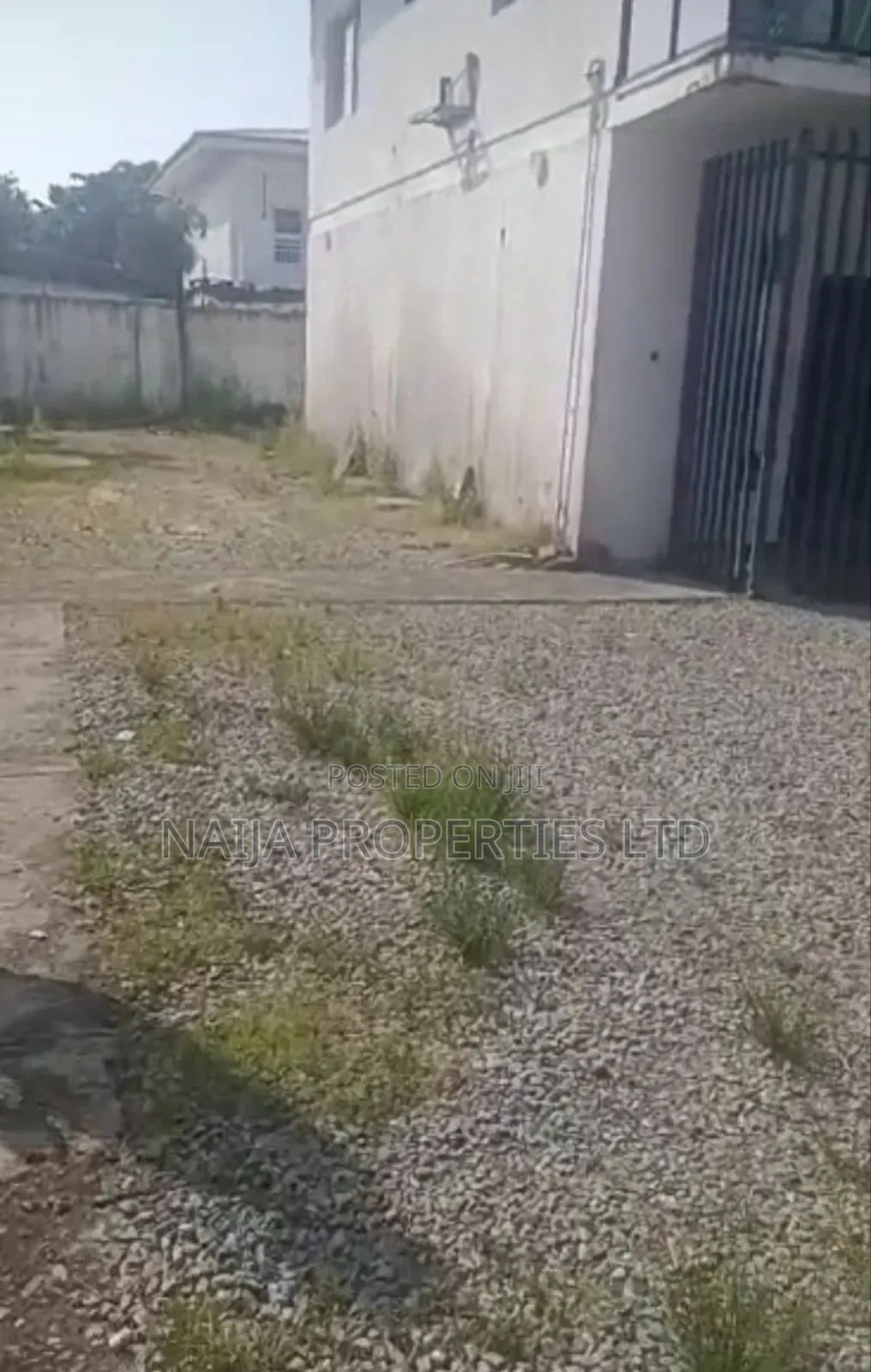 6 Bedroom Fully Detached Duplex on 1000sqm of Land in V.I for Lease