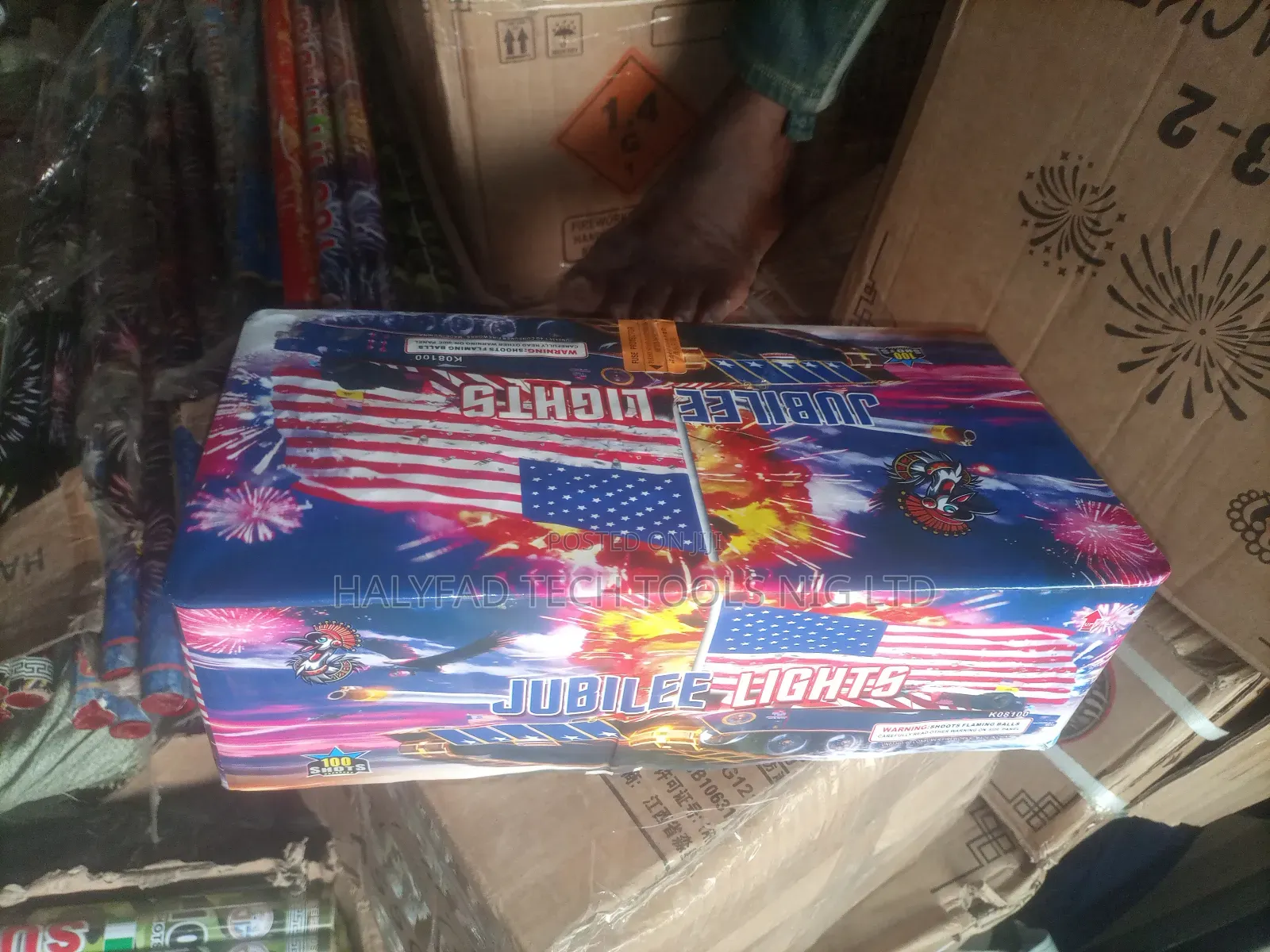 100 Shuts Medium Fireworks Display and Events