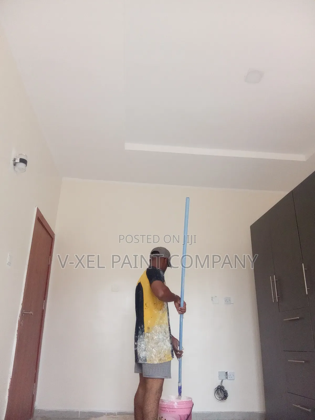 House Painting and Wall Bracket/ Screeding
