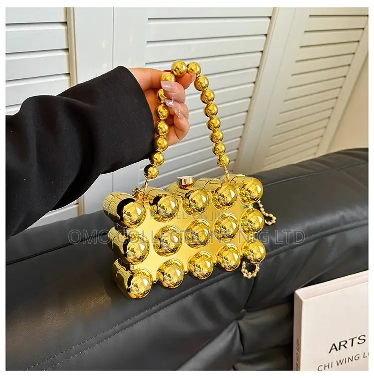 Luxury Metallic Gold/Silver Handbag With Handle– Premium Quality