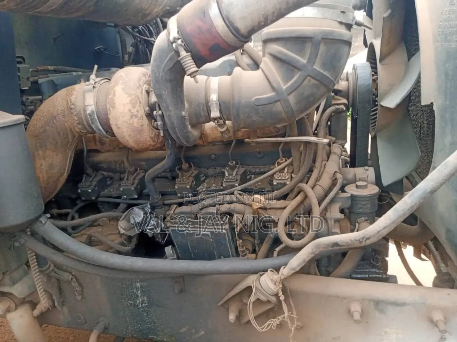 Mack Truck Head - Single Axle - Rutor Engine