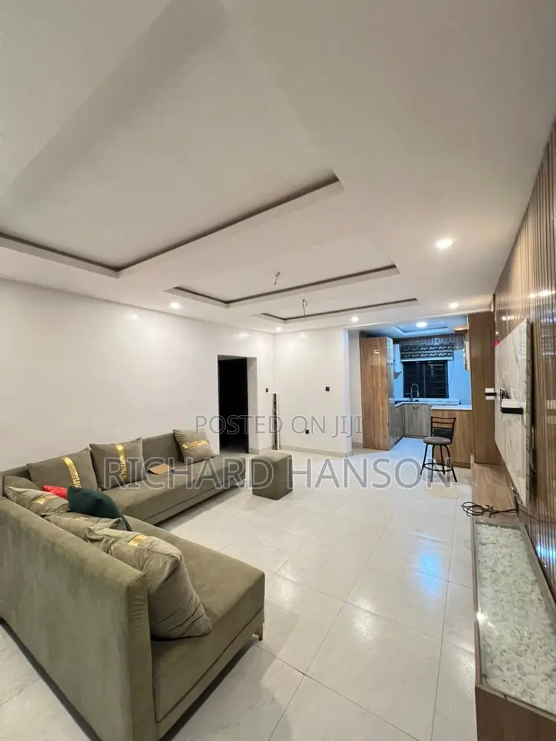 Furnished 2bdrm Apartment in Lekki Phase 1 for sale