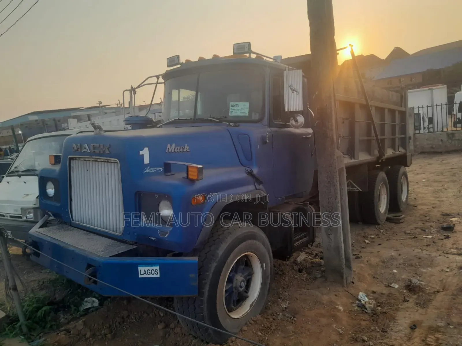 Mack Tipper