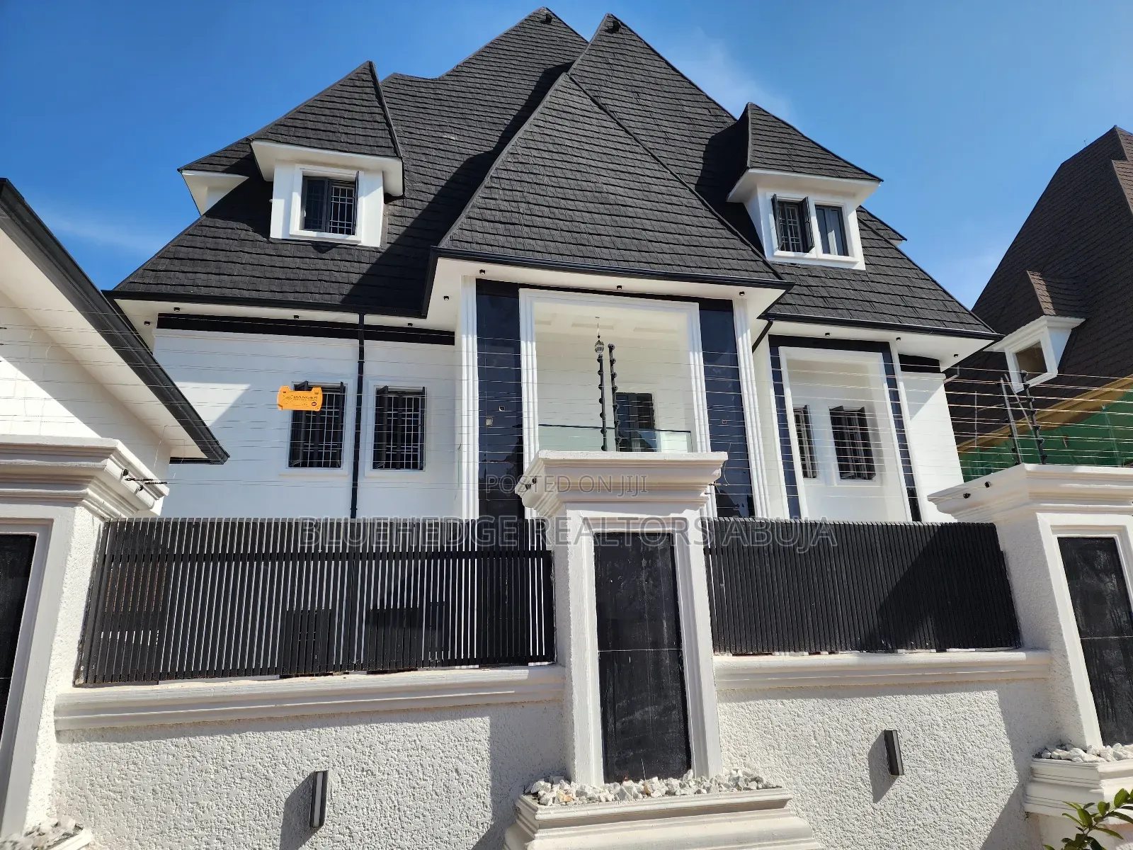7bdrm House in Gwarinpa for sale
