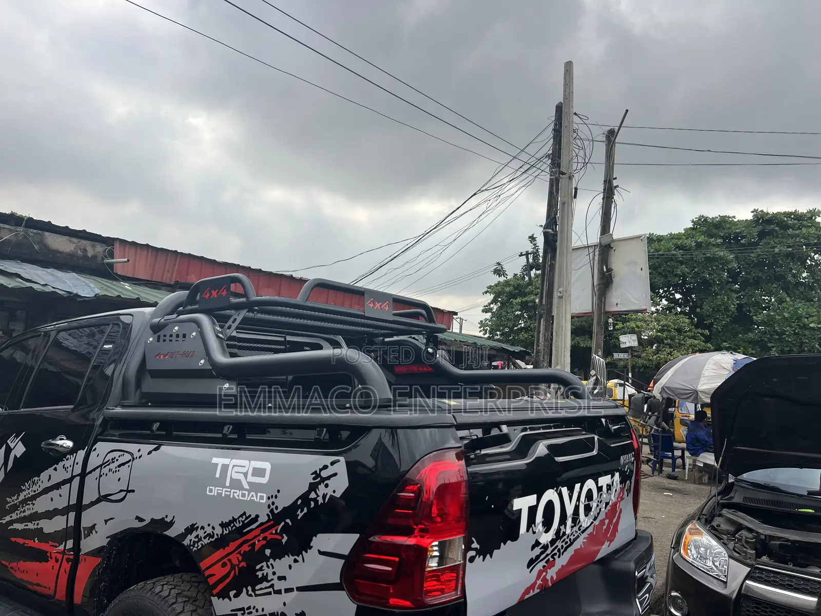 Rolling Cover With Rugged Trd