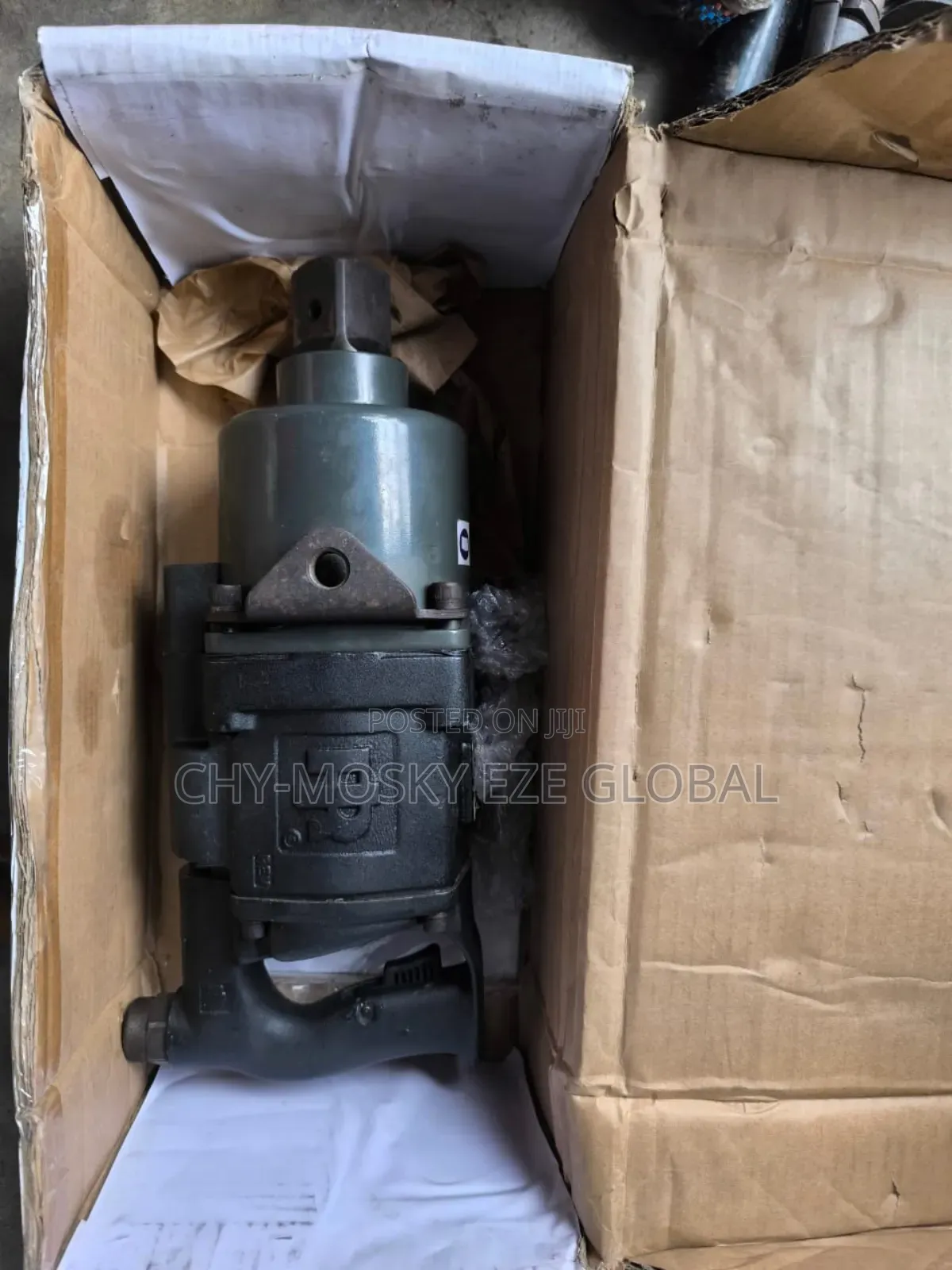 1 1⁄2" Ingersoll Rand Impact Wrench