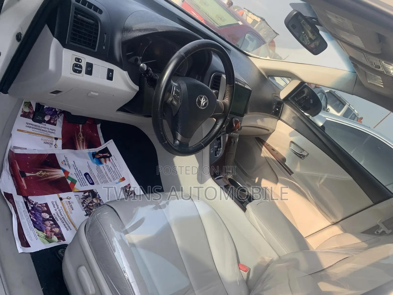 Toyota Venza V6 AWD 2011 White