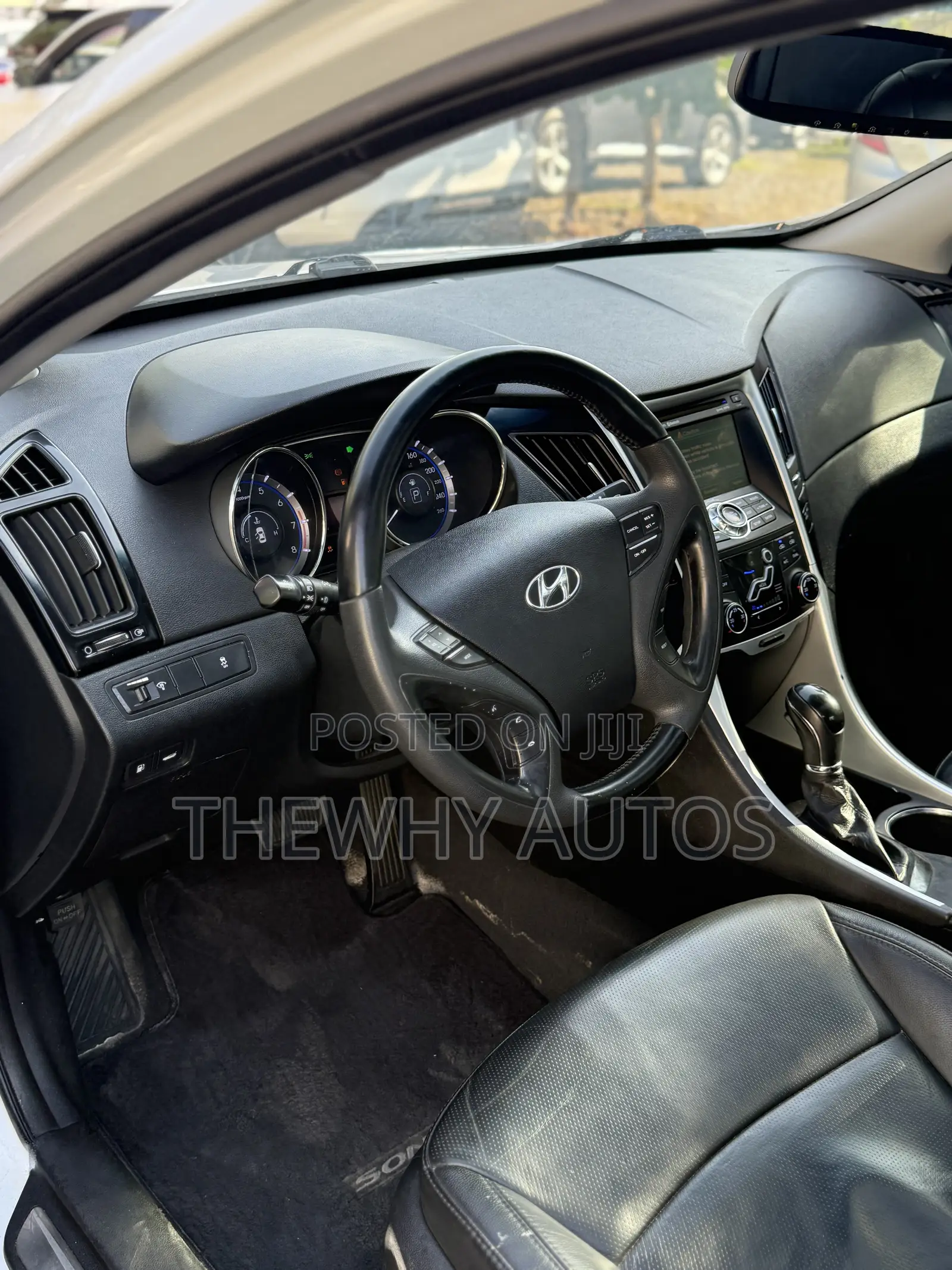 Hyundai Sonata Limited Sedan FWD (2.4L 4cyl 6A) 2012 White