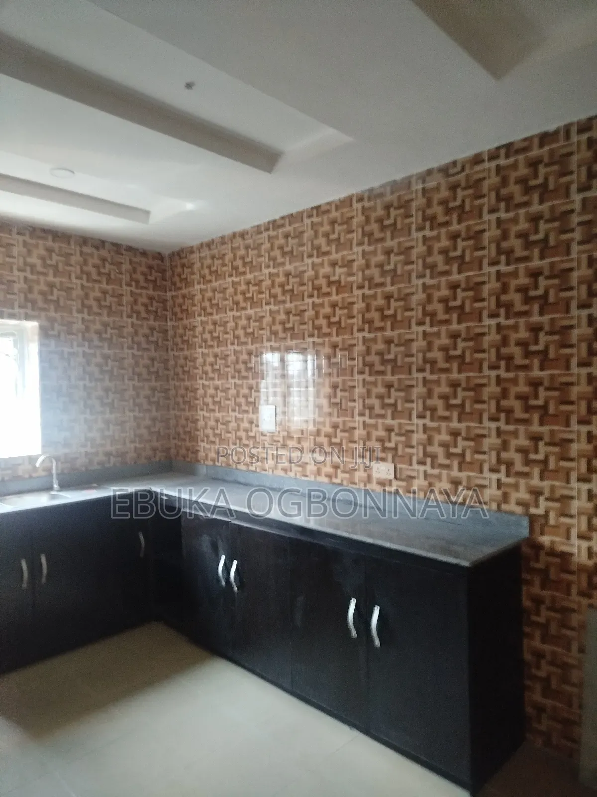 2bdrm Block of Flats in Amaechi School Road, Obio-Akpor for rent