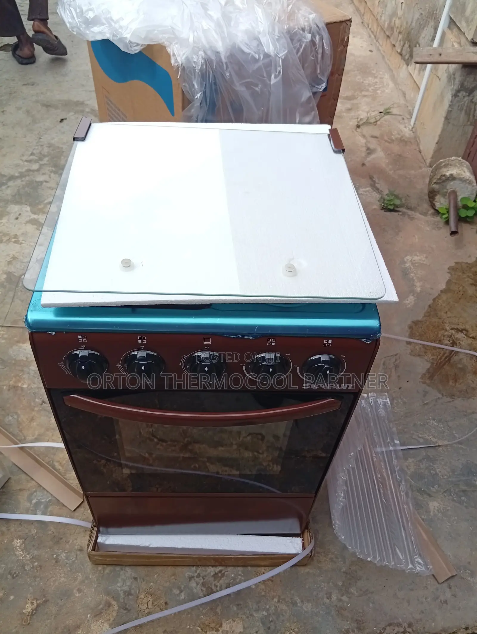 Skyrun 2by 2 Gas Cooker With Automatic Ignition