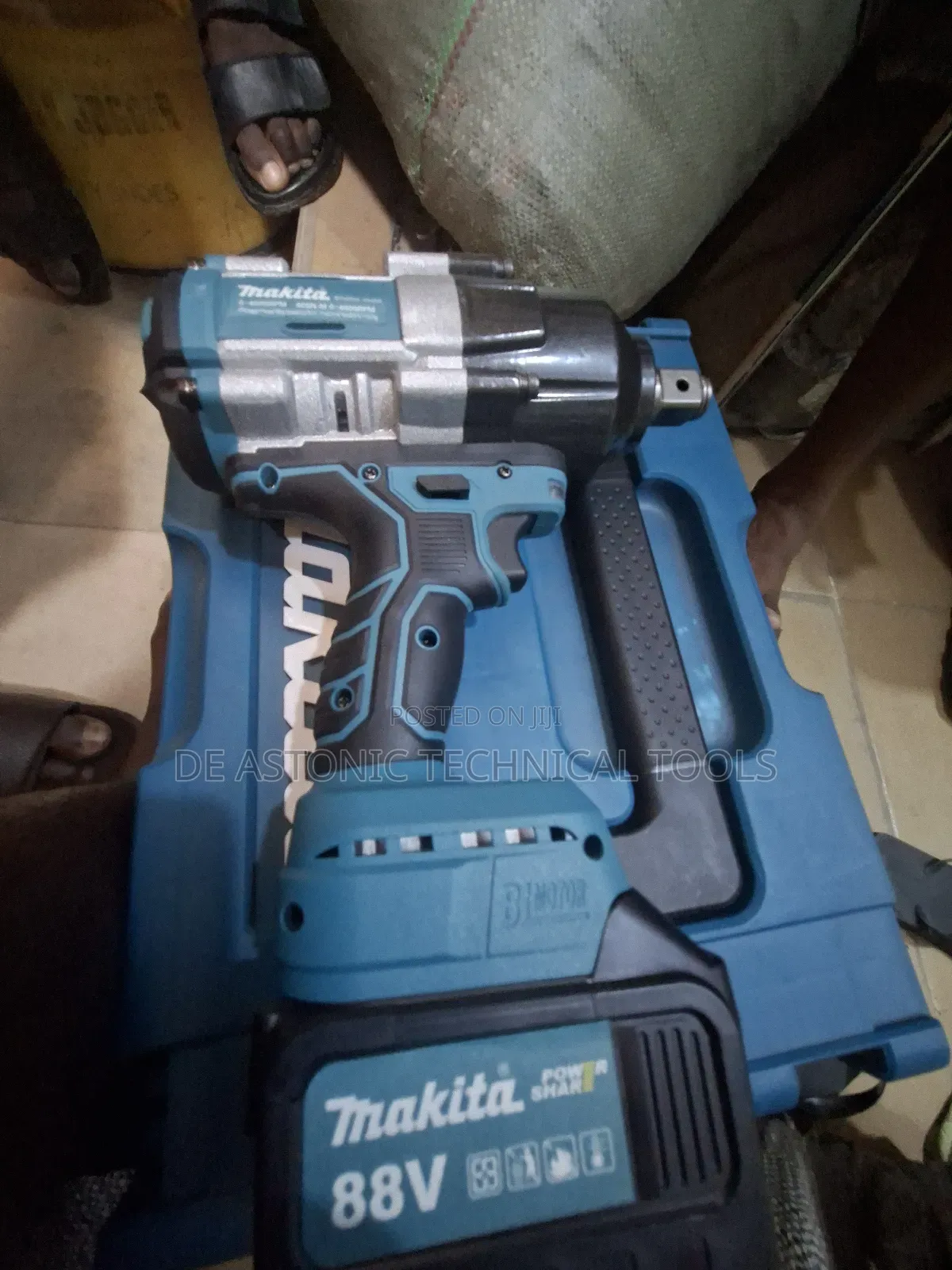 Makita Impact Wrench