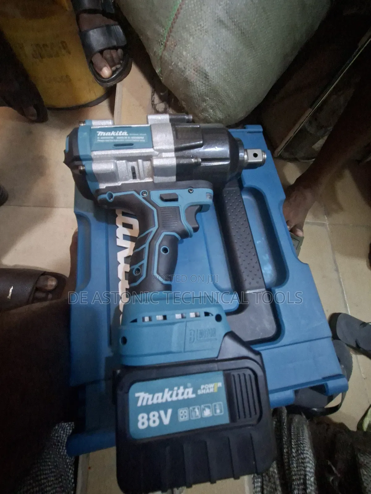 Makita Impact Wrench