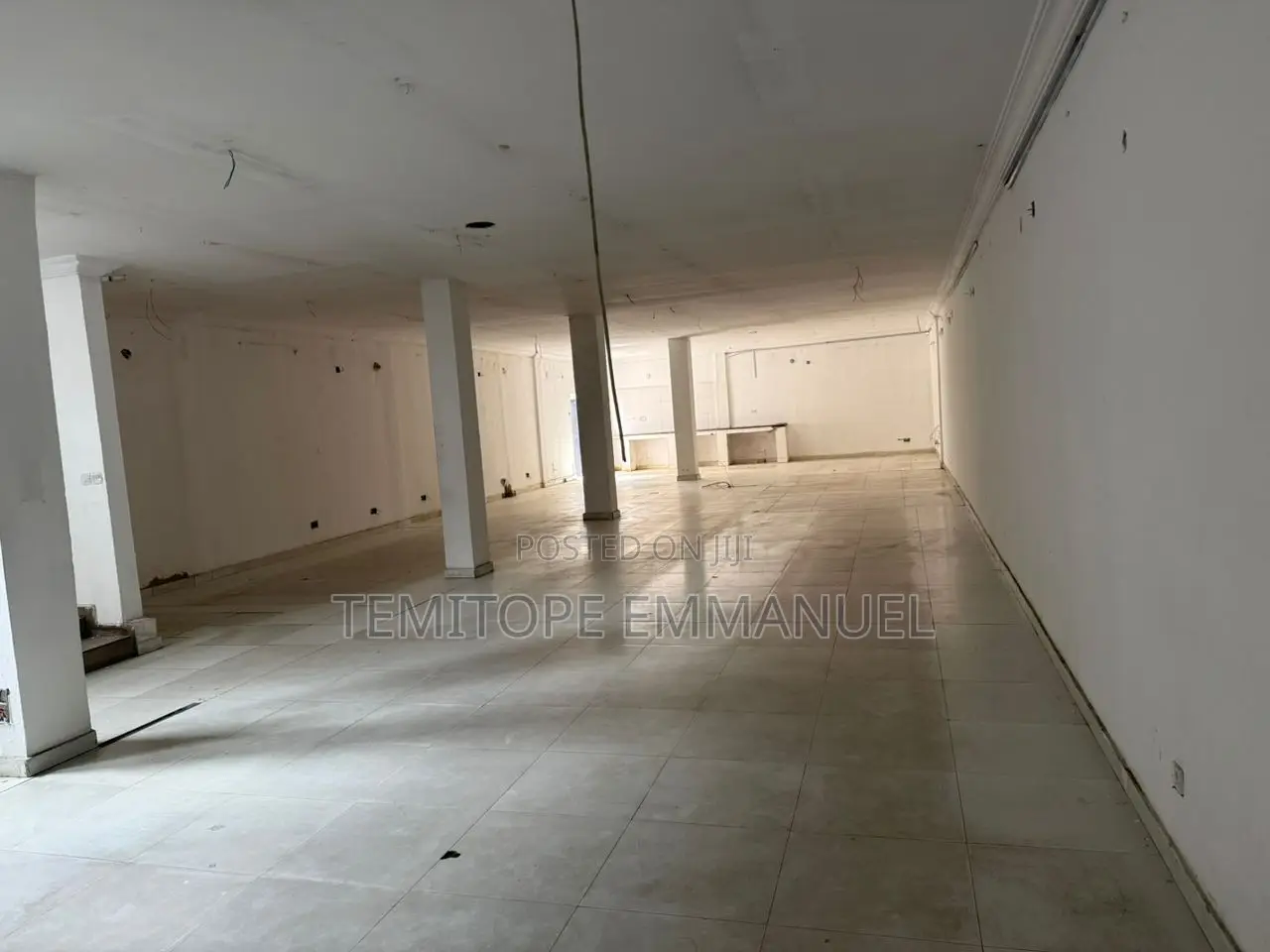 Fully Detached House With Bq for Commercial Use Only