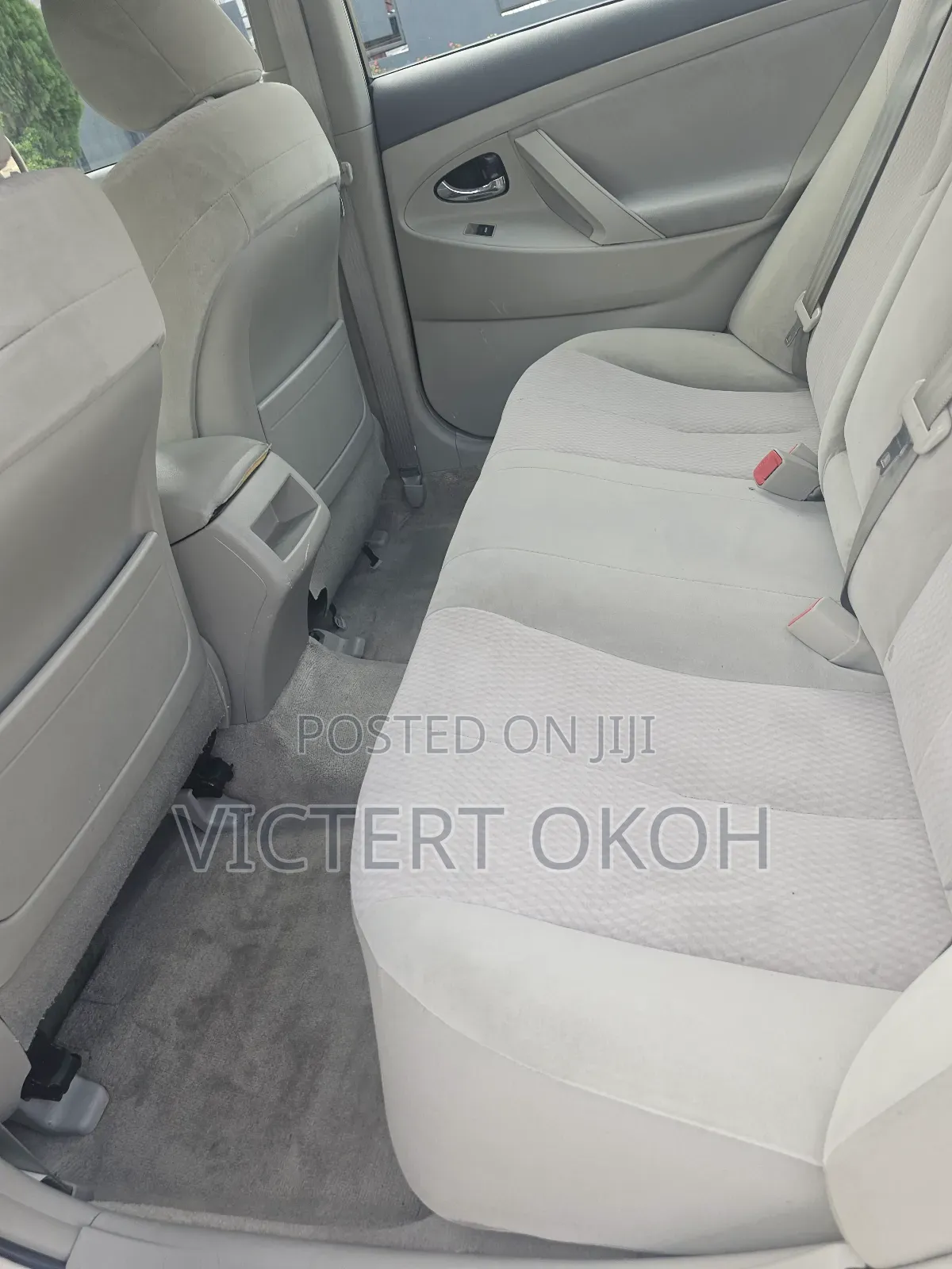 Toyota Camry 2011 Gold