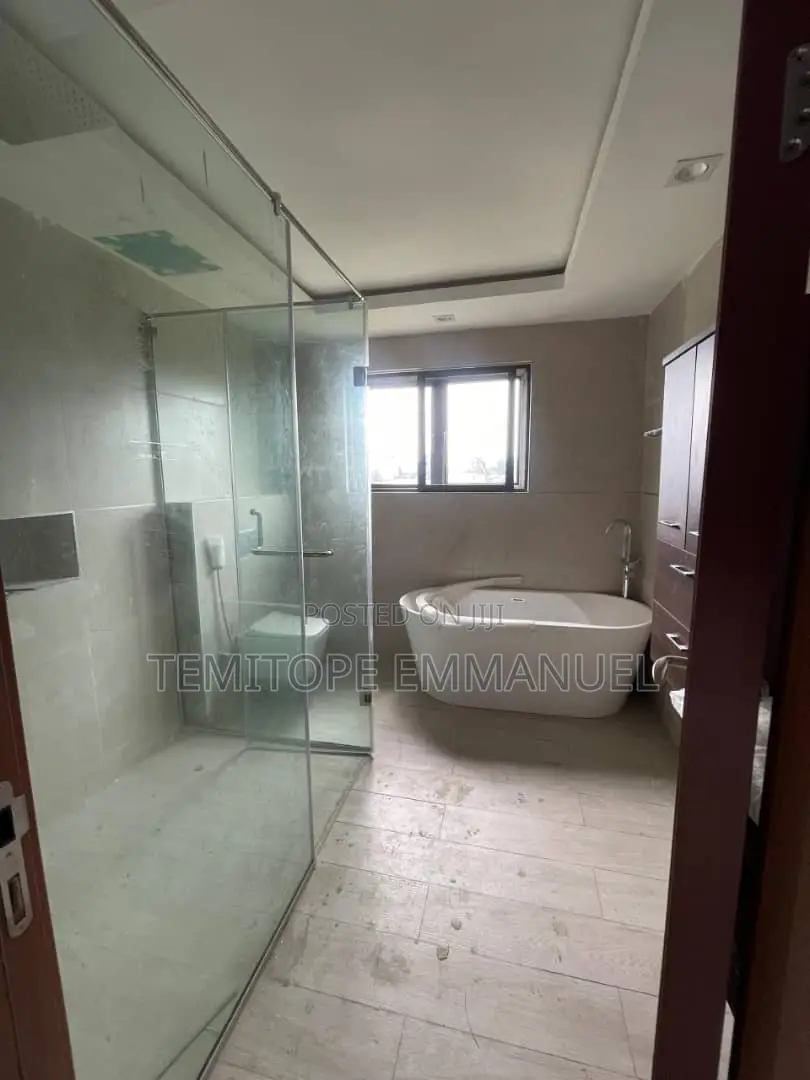 Furnished 6bdrm Duplex in Banana Island, Ikoyi for sale