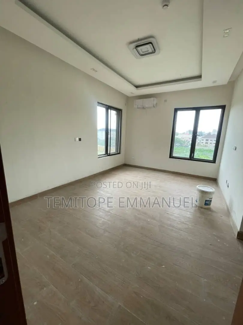 Furnished 6bdrm Duplex in Banana Island, Ikoyi for sale