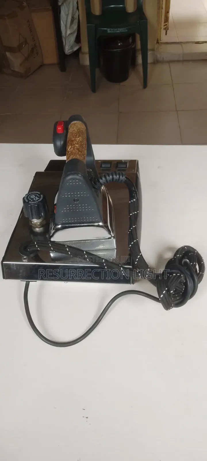 Italian Saeco Professional Steam Iron Perfect Working Condition