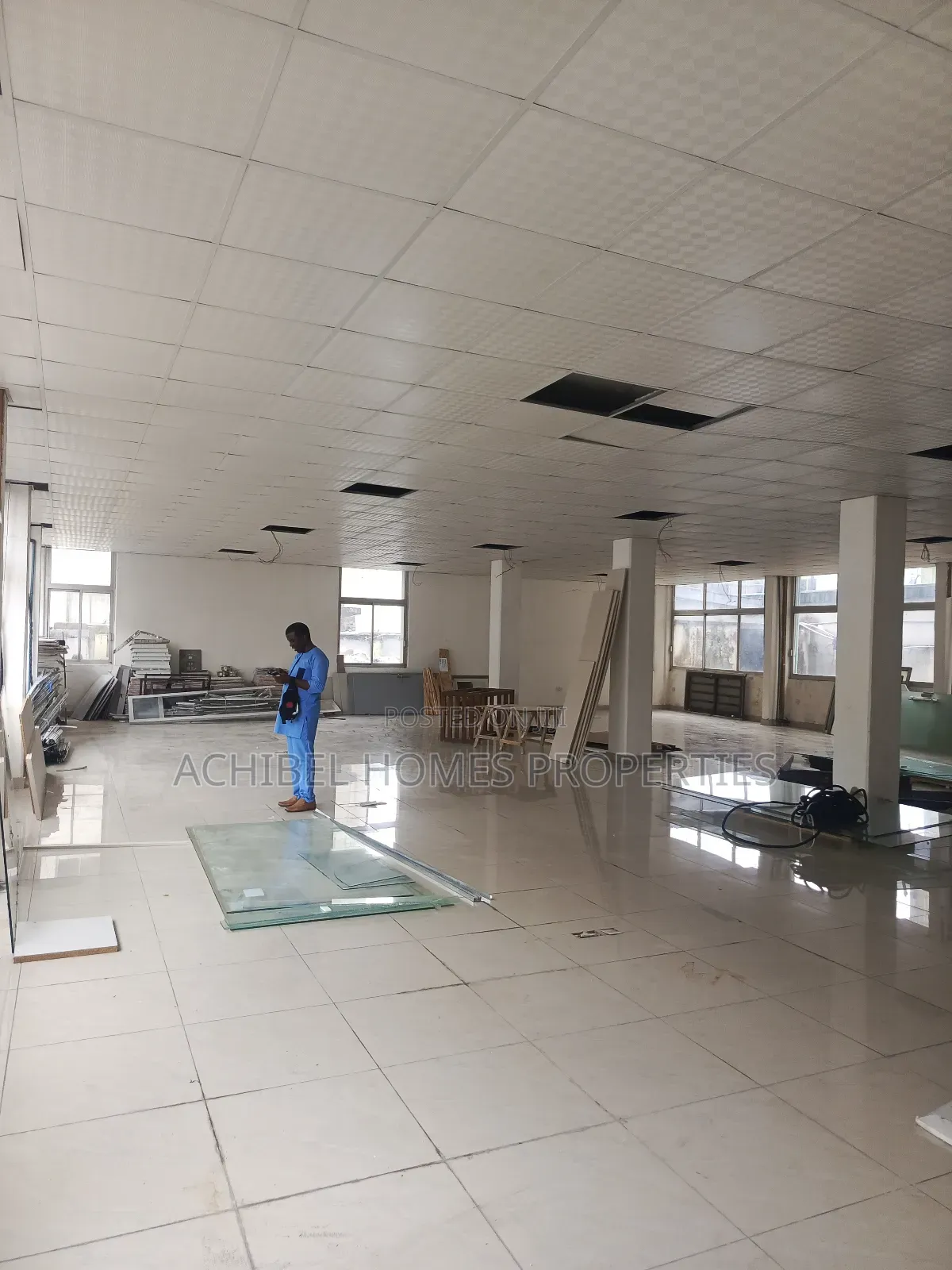 A 300 Square Meter Open Office Space in Victoria Island