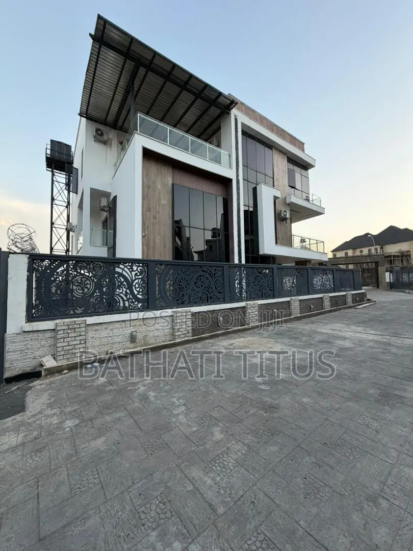 6bdrm Duplex in Guzape District for sale
