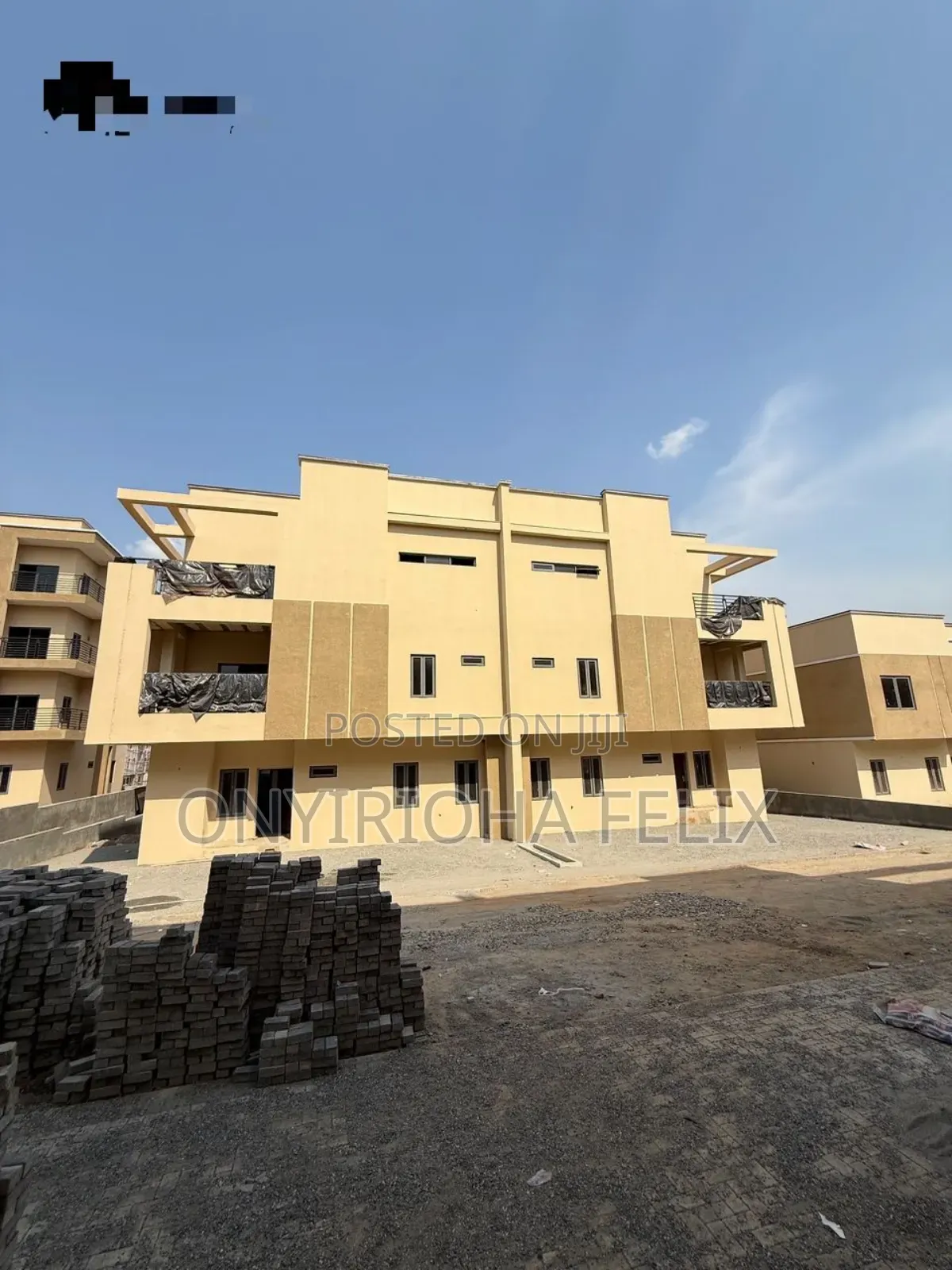 6bdrm Duplex In Apo Dutse For Sale