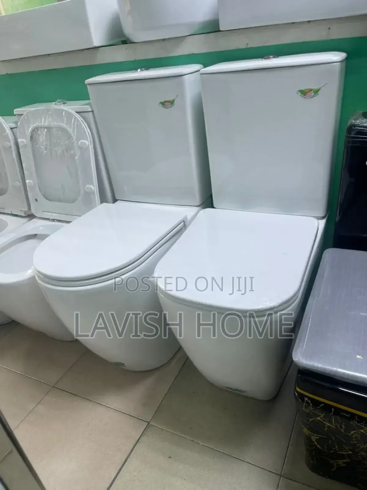 Extra Height Toilets Seat With Basin and Pedestal