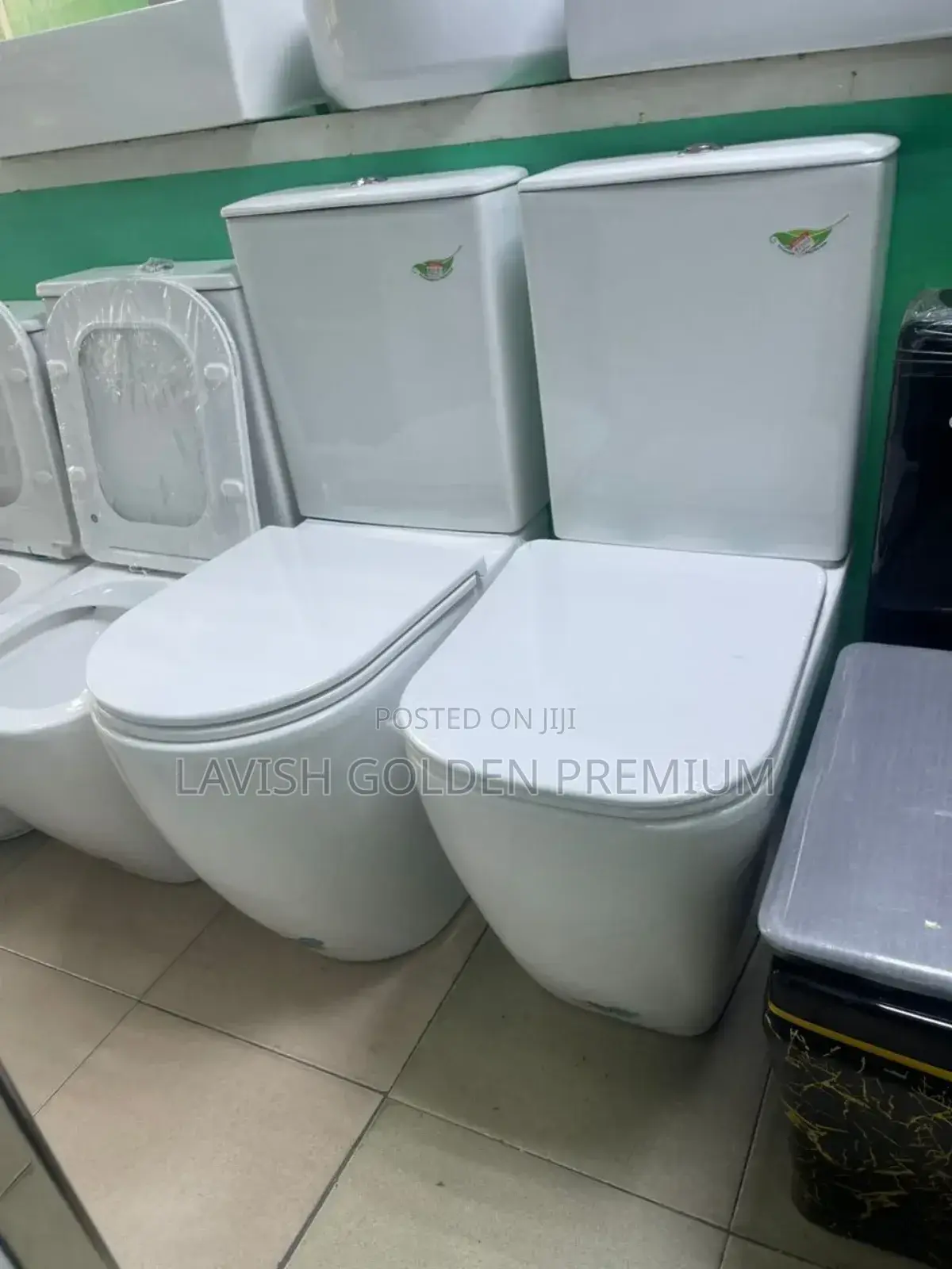 Extra Height Toilets Seat With Basin and Pedestal