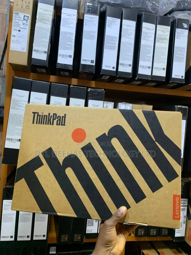New Laptop Lenovo ThinkPad E14 Gen 5 8GB Intel Core i5 SSD 512GB