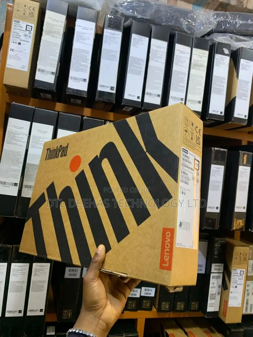 New Laptop Lenovo ThinkPad E14 Gen 5 8GB Intel Core i5 SSD 512GB