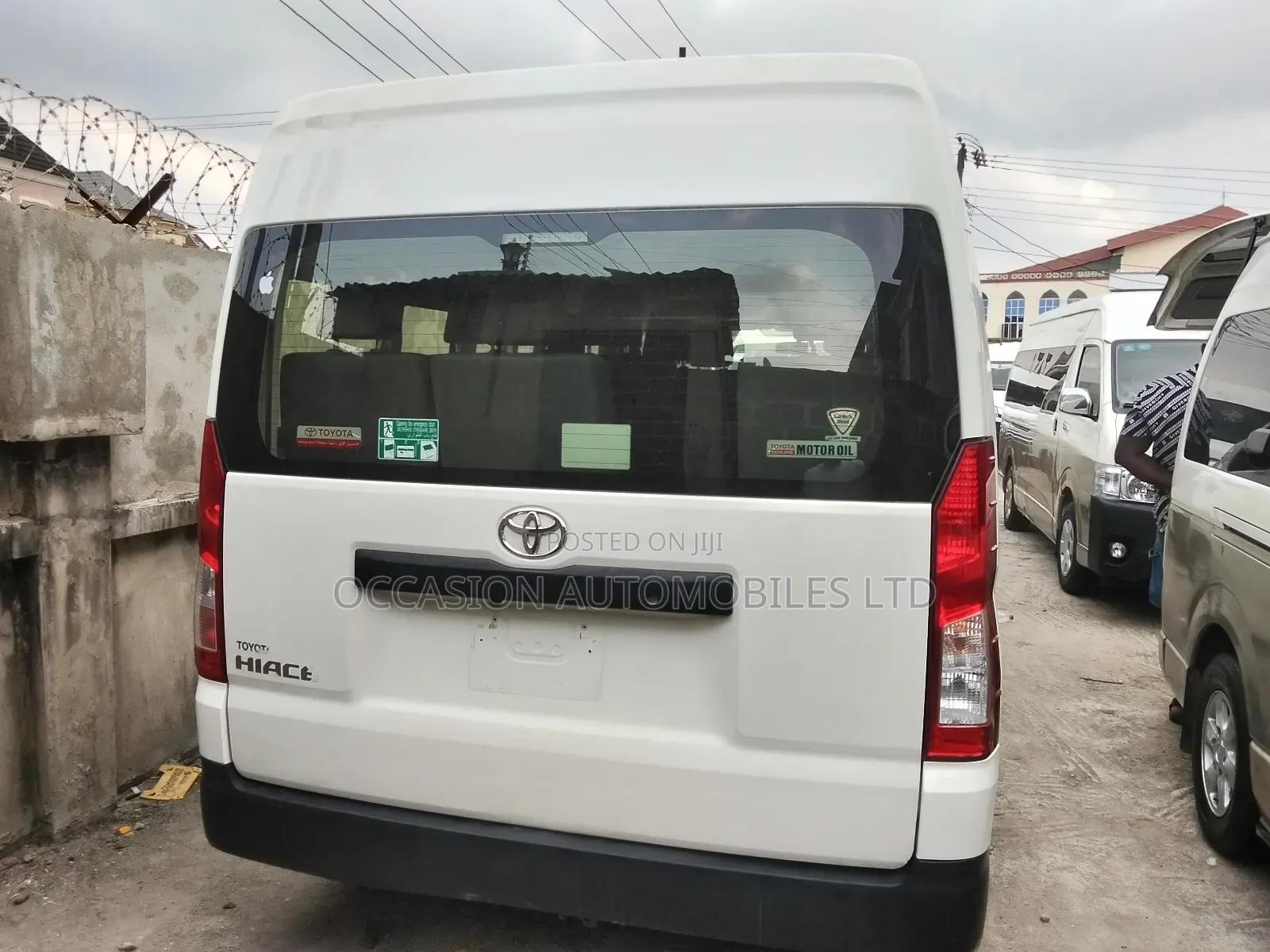 Toyota HiAce 2021 White