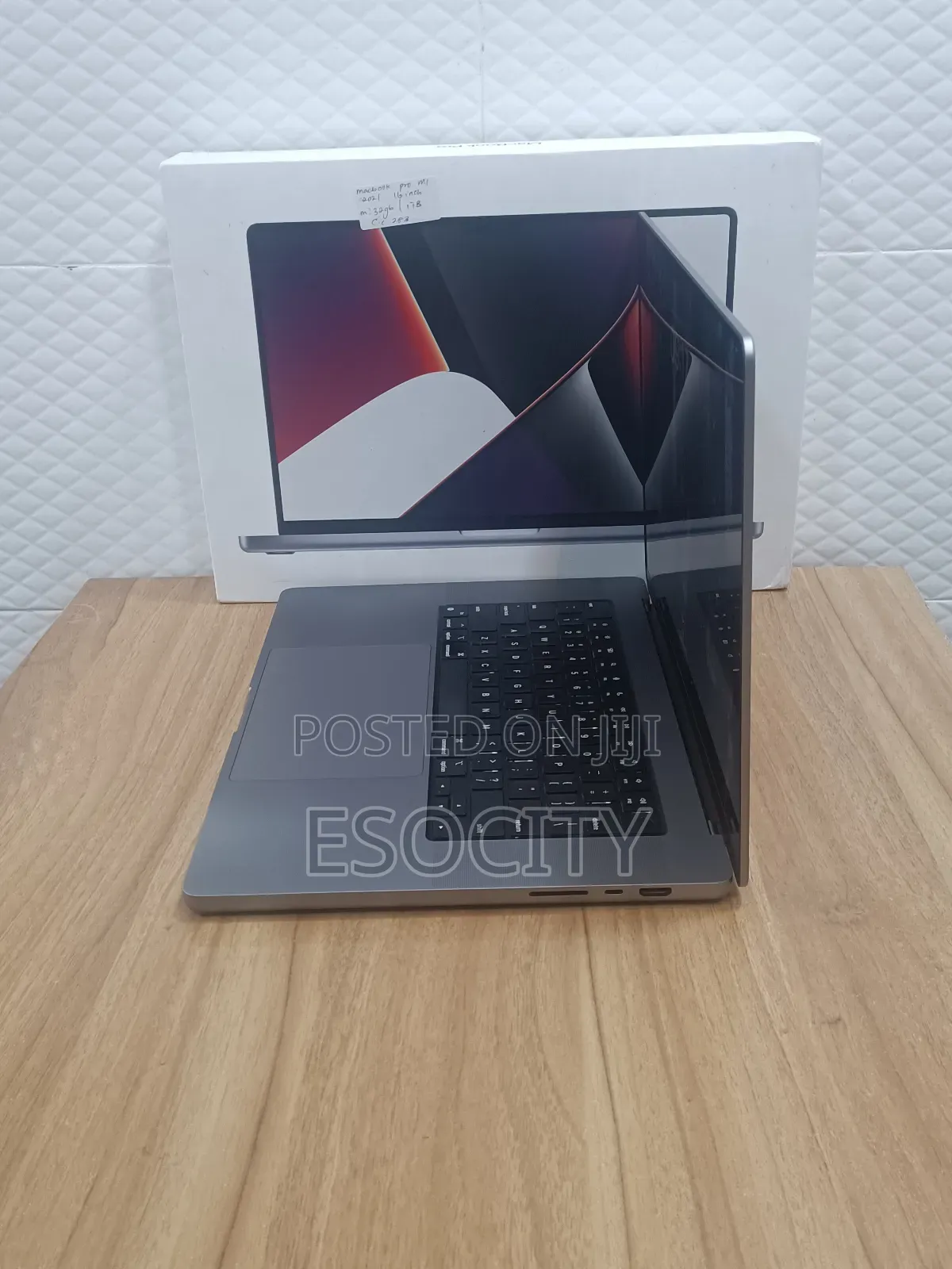 Laptop Apple MacBook Pro 2021 M1 64GB Apple M1 Max SSD 1T