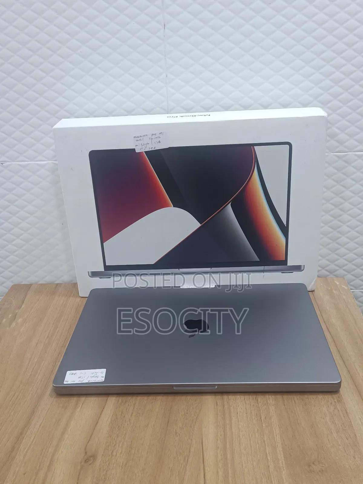 Laptop Apple MacBook Pro 2021 M1 64GB Apple M1 Max SSD 1T