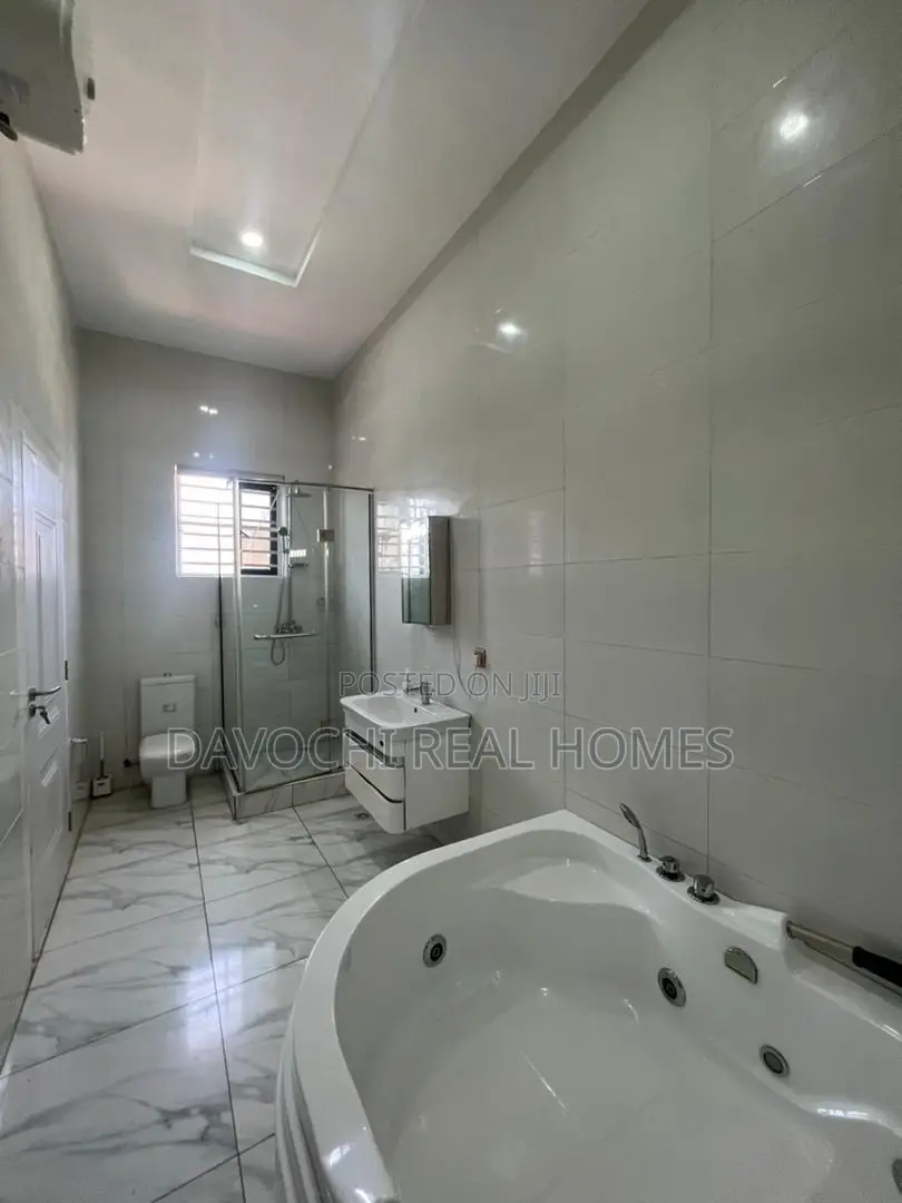3bdrm Apartment in Old Ikoyi for rent