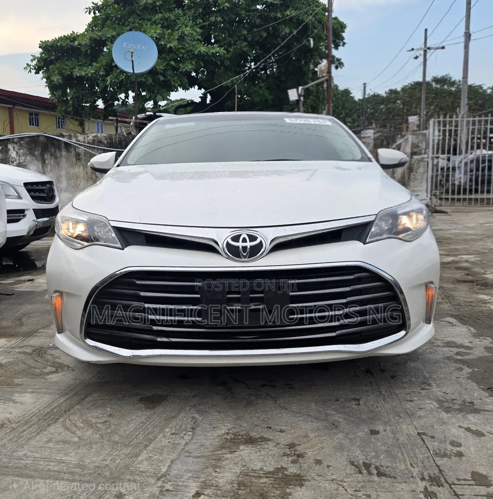 Toyota Avalon XLE Plus FWD Sedan (3.6L 6cyl 6A) 2016 White