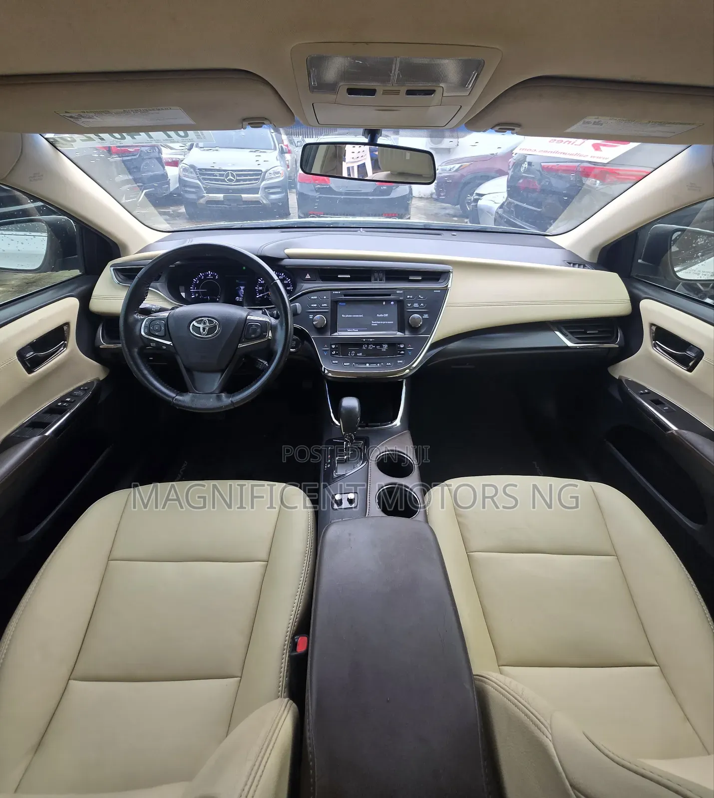 Toyota Avalon XLE Plus FWD Sedan (3.6L 6cyl 6A) 2016 White