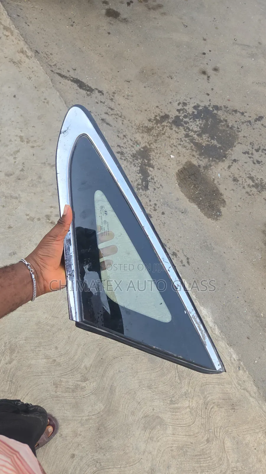 Hyundai Sonata 2018 Vent Glass Available