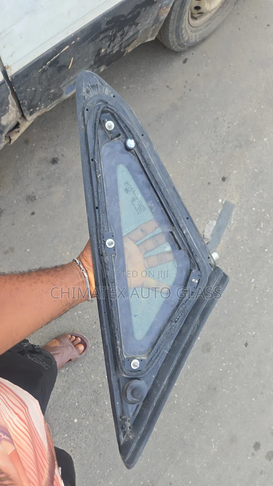 Hyundai Sonata 2018 Vent Glass Available