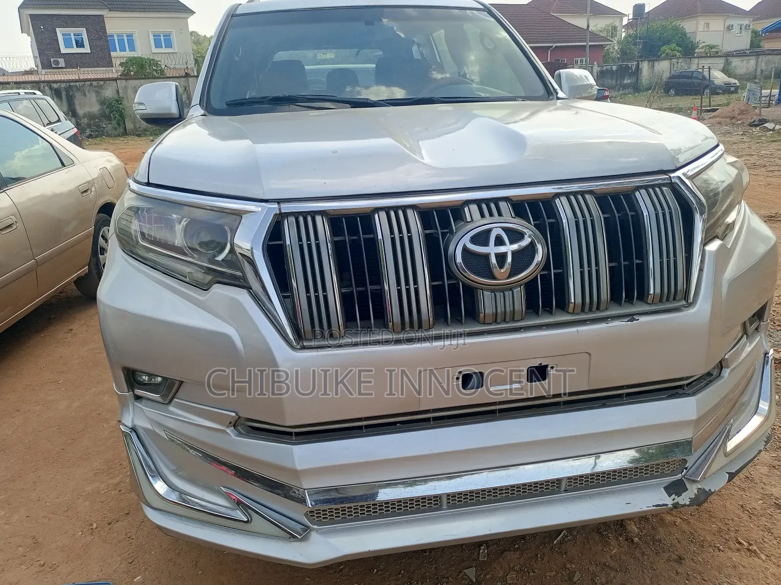 Toyota Land Cruiser Prado 2010 Silver