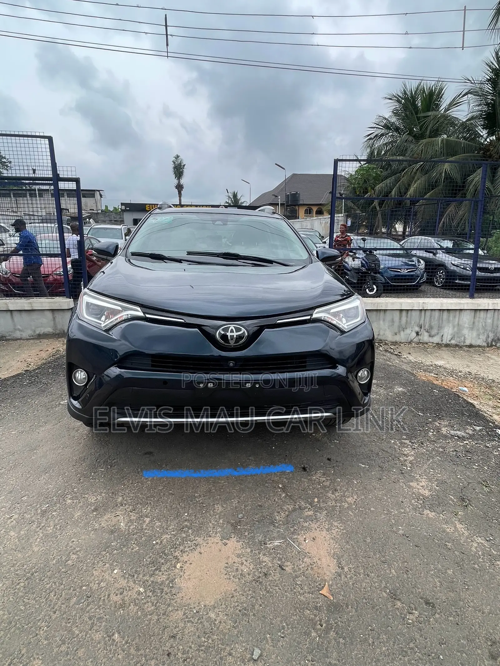 Toyota RAV4 Limited 4dr SUV AWD (2.5L 4cyl 6A) 2018 Blue