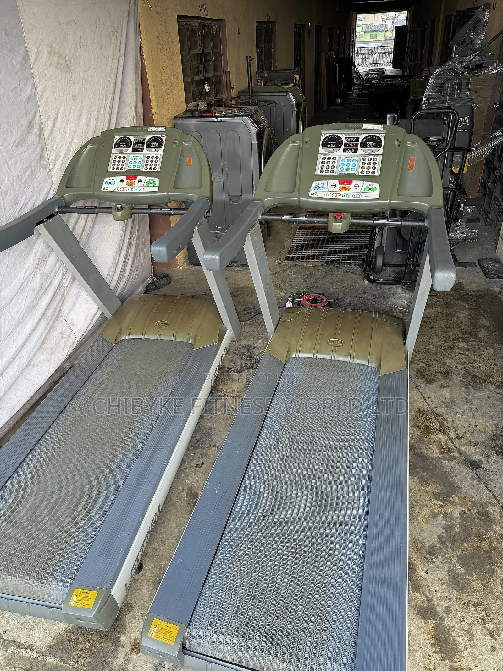 9hp Lexco Commercial Inverter Motor Treadmill With Auto Incline