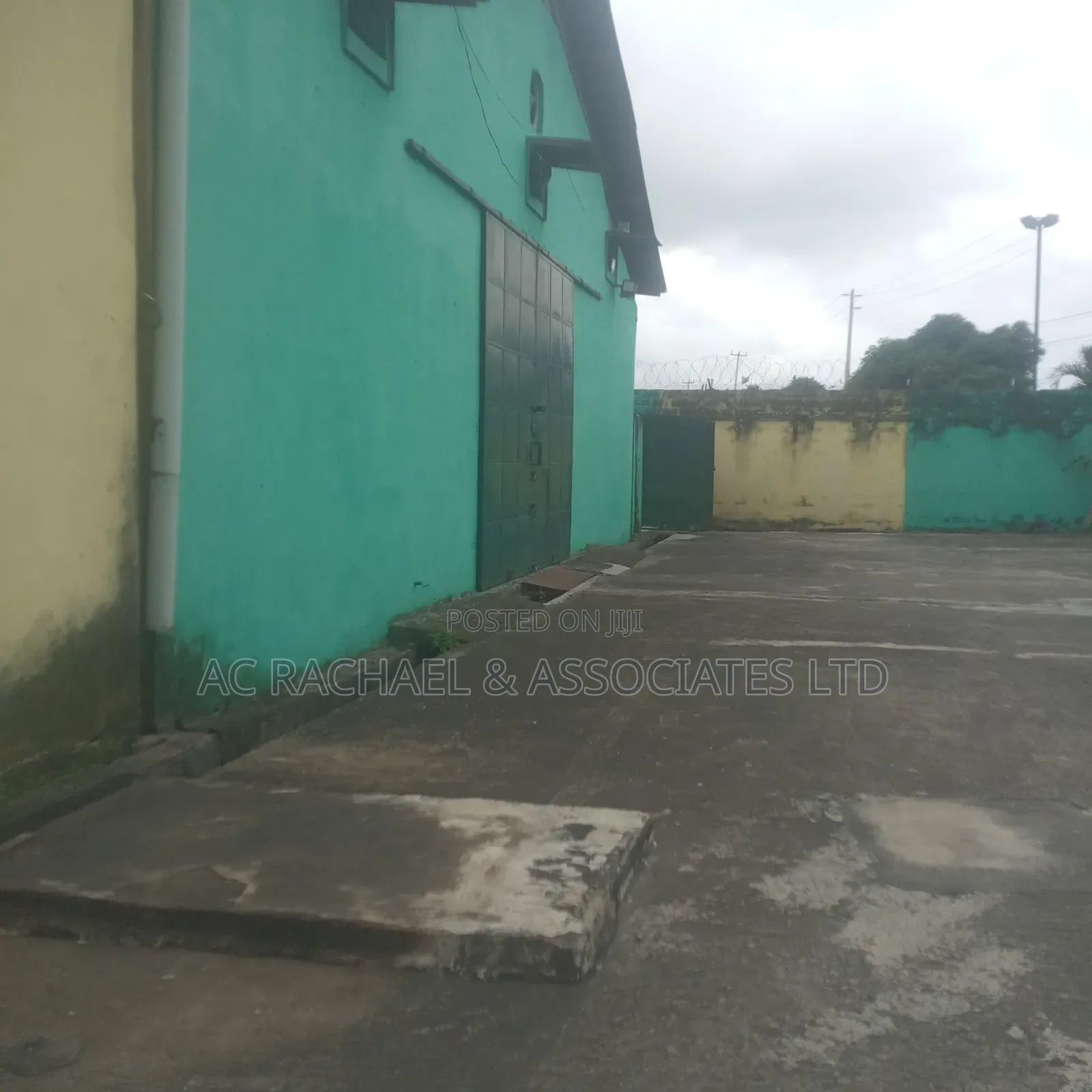 4 Bay Warehouse/ Factory on 3 and Half Acres for Sale