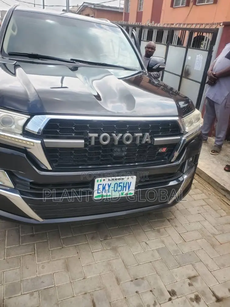 Toyota Land Cruiser 2014 Black