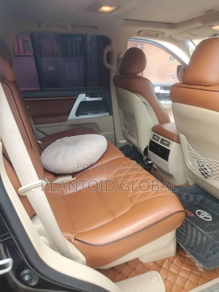 Toyota Land Cruiser 2014 Black