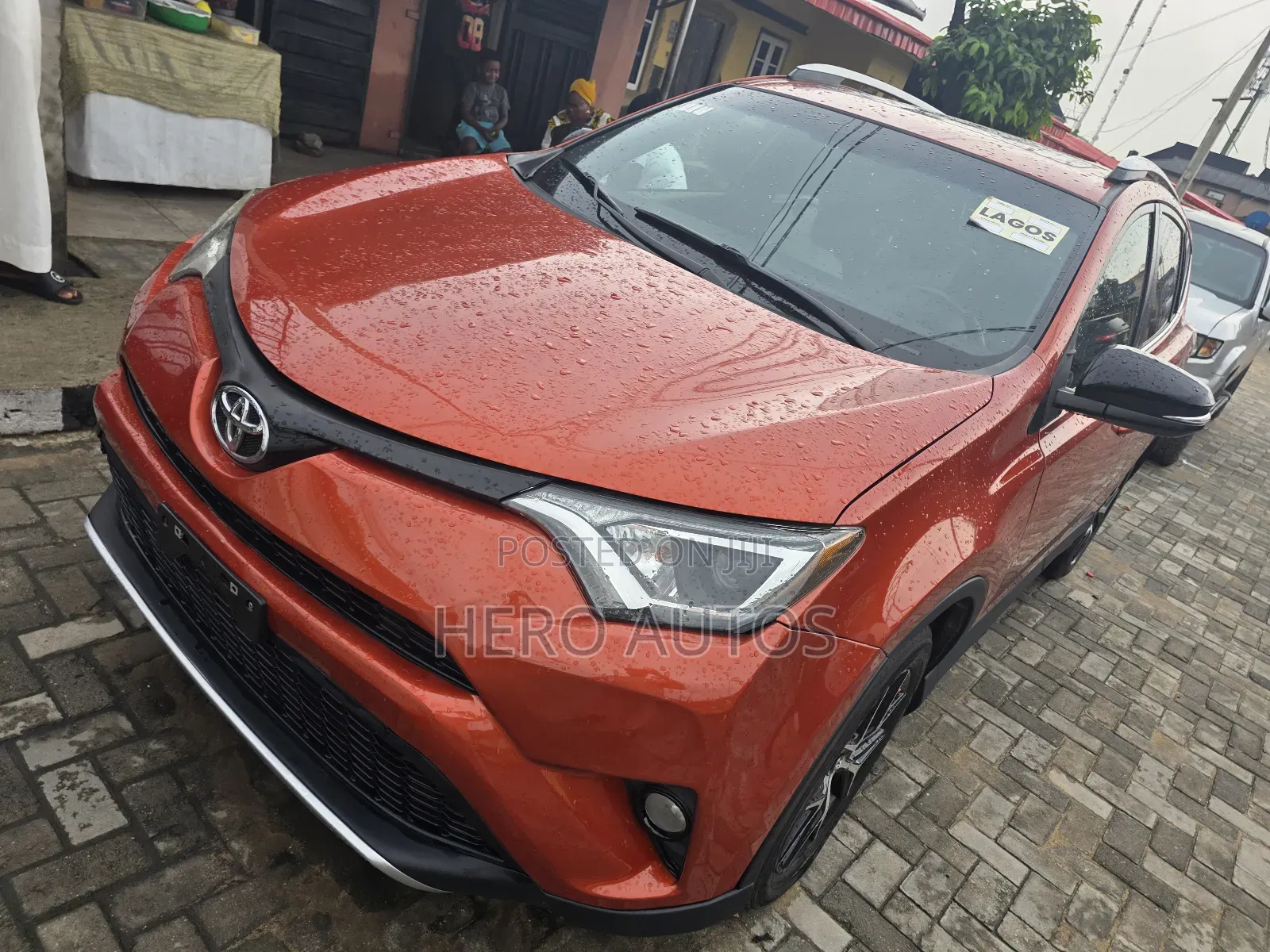 Toyota RAV4 SE AWD (2.5L 4cyl 6A) 2016 Orange