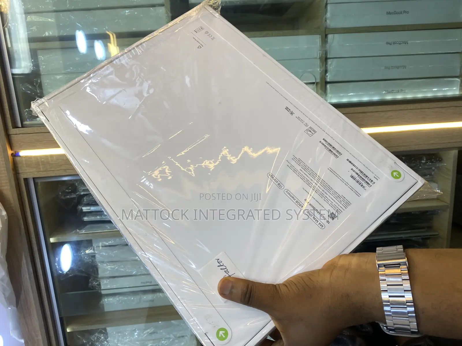 New Apple MacBook Pro 2024 M4 Max 16-Inch 48GB Apple M4 Max SSD 1T