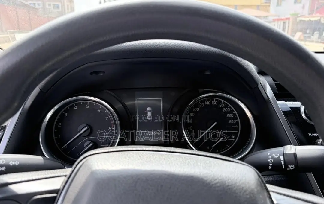 Toyota Camry LE (2.5L 4cyl 8A) 2019 Black
