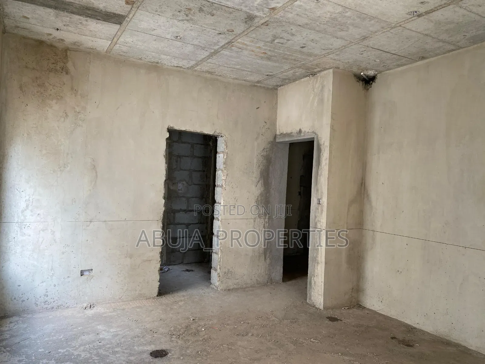 4bdrm Duplex in Secured Estate, Life Camp for sale