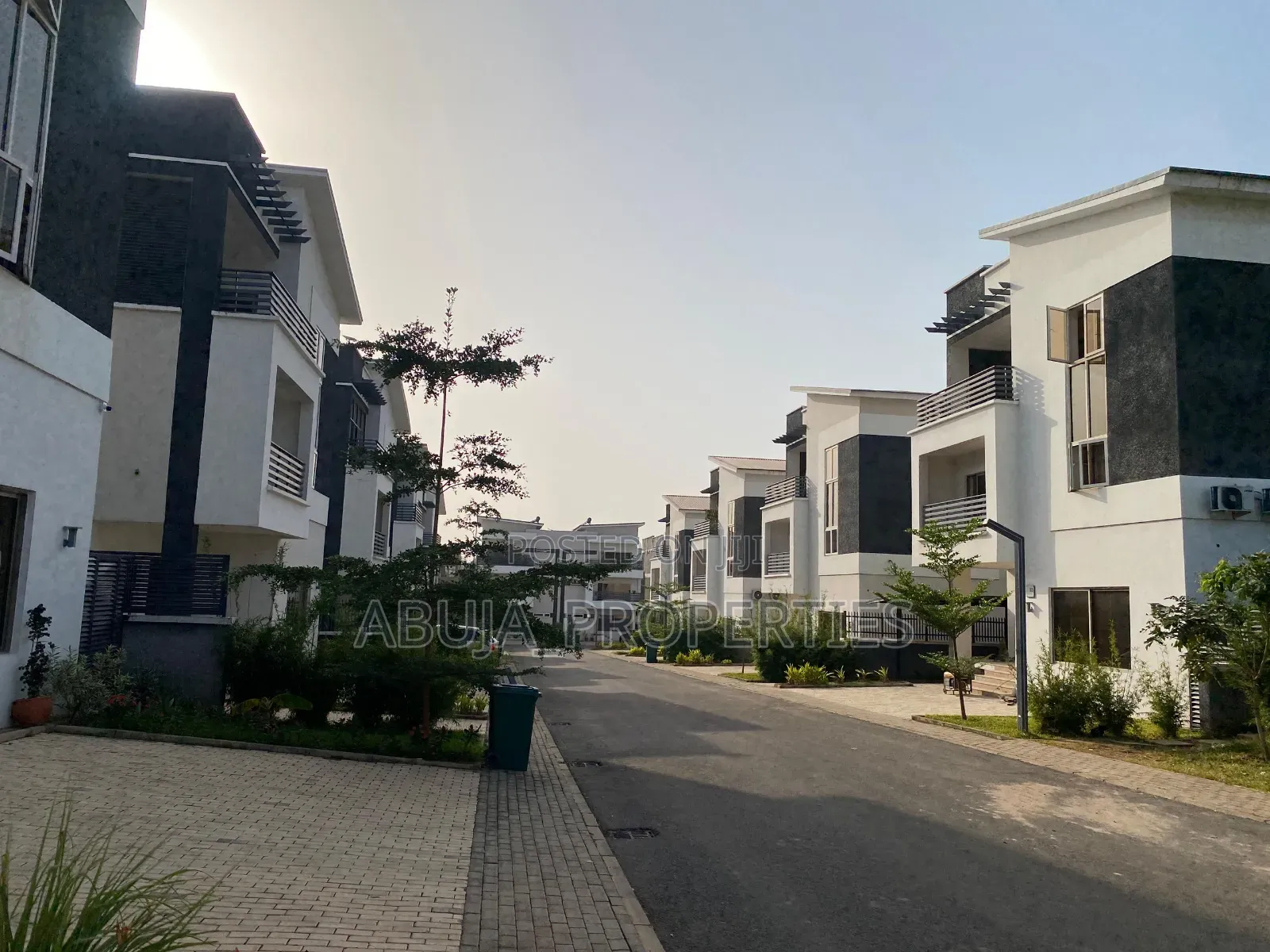 5bdrm Duplex in Secured Estate, Life Camp for sale