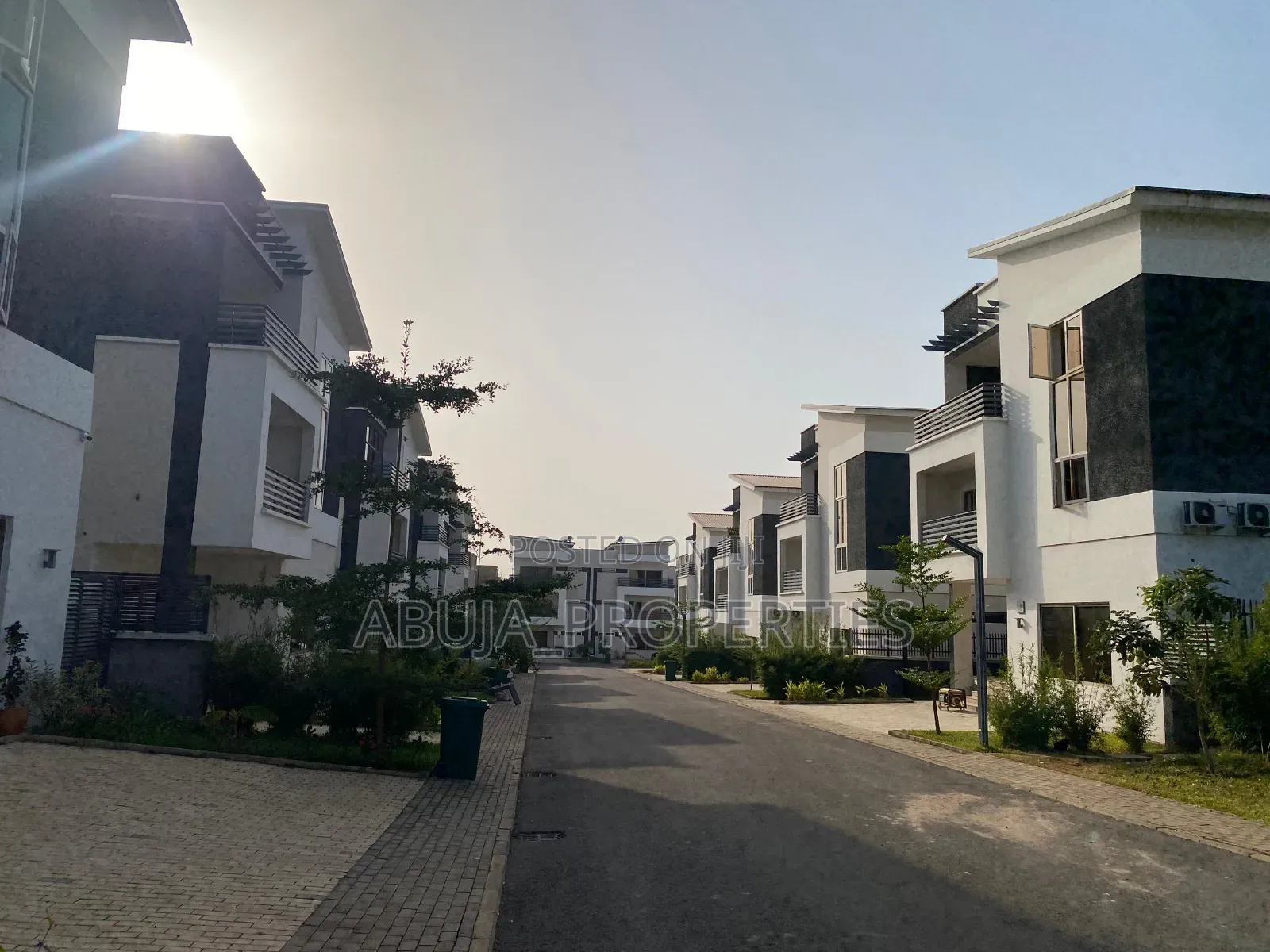 5bdrm Duplex in Secured Estate, Life Camp for sale