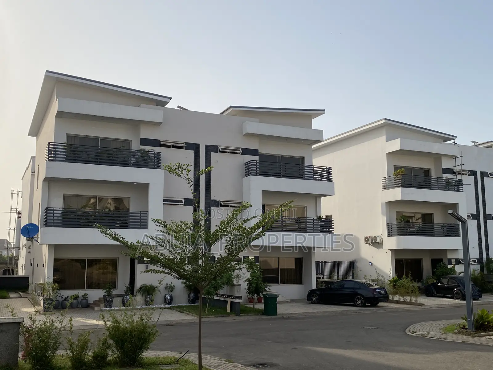 4bdrm Duplex in Secured Estate, Life Camp for sale