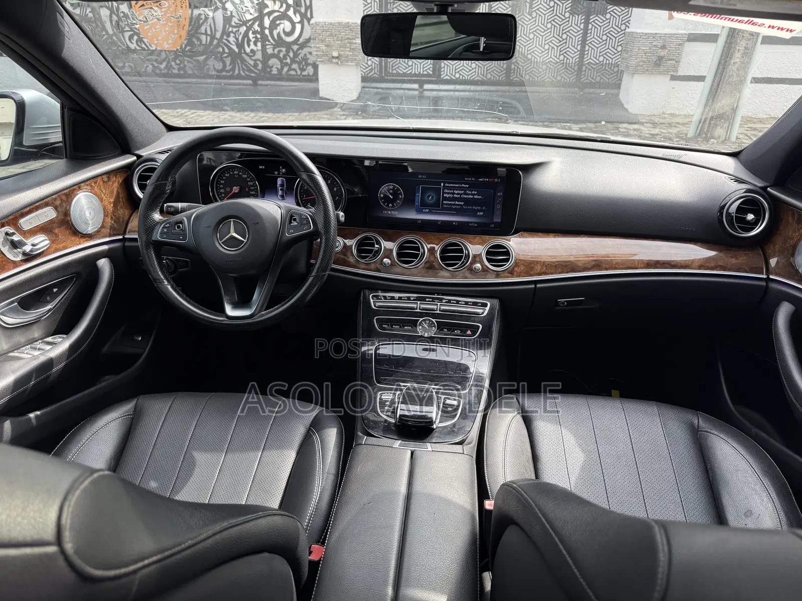 Mercedes-Benz E300 4Matic AWD Sedan (2.0L 4cyl 9A) 2017 Silver